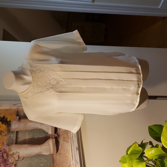 Susan Hutton Tops - Susan Hutton Blouse